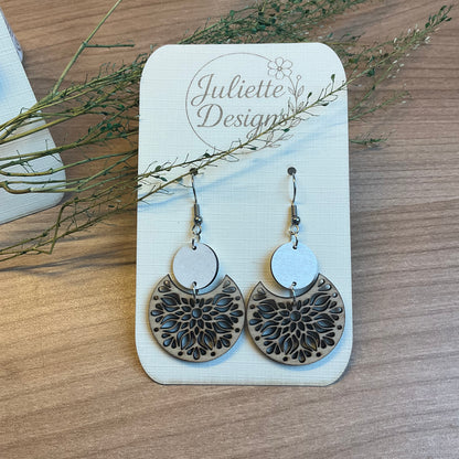 White Flair oorhangers rond